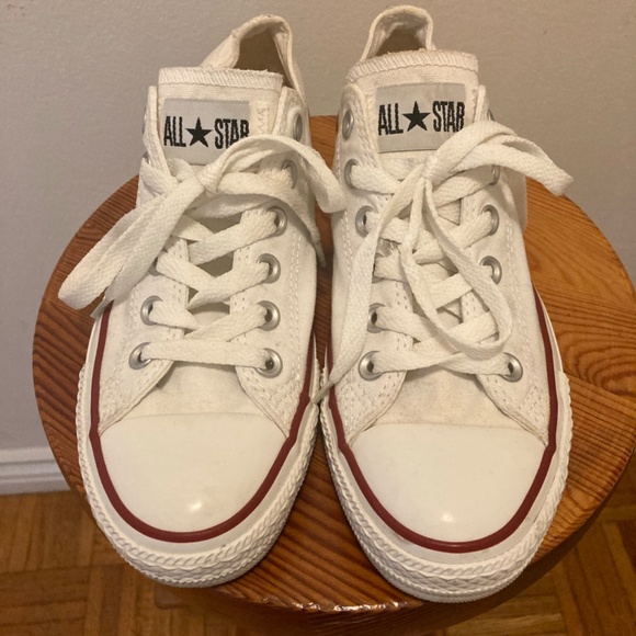 Converse White Chuck Taylor Low Top Shoes - M7652 - Picture 7 of 8